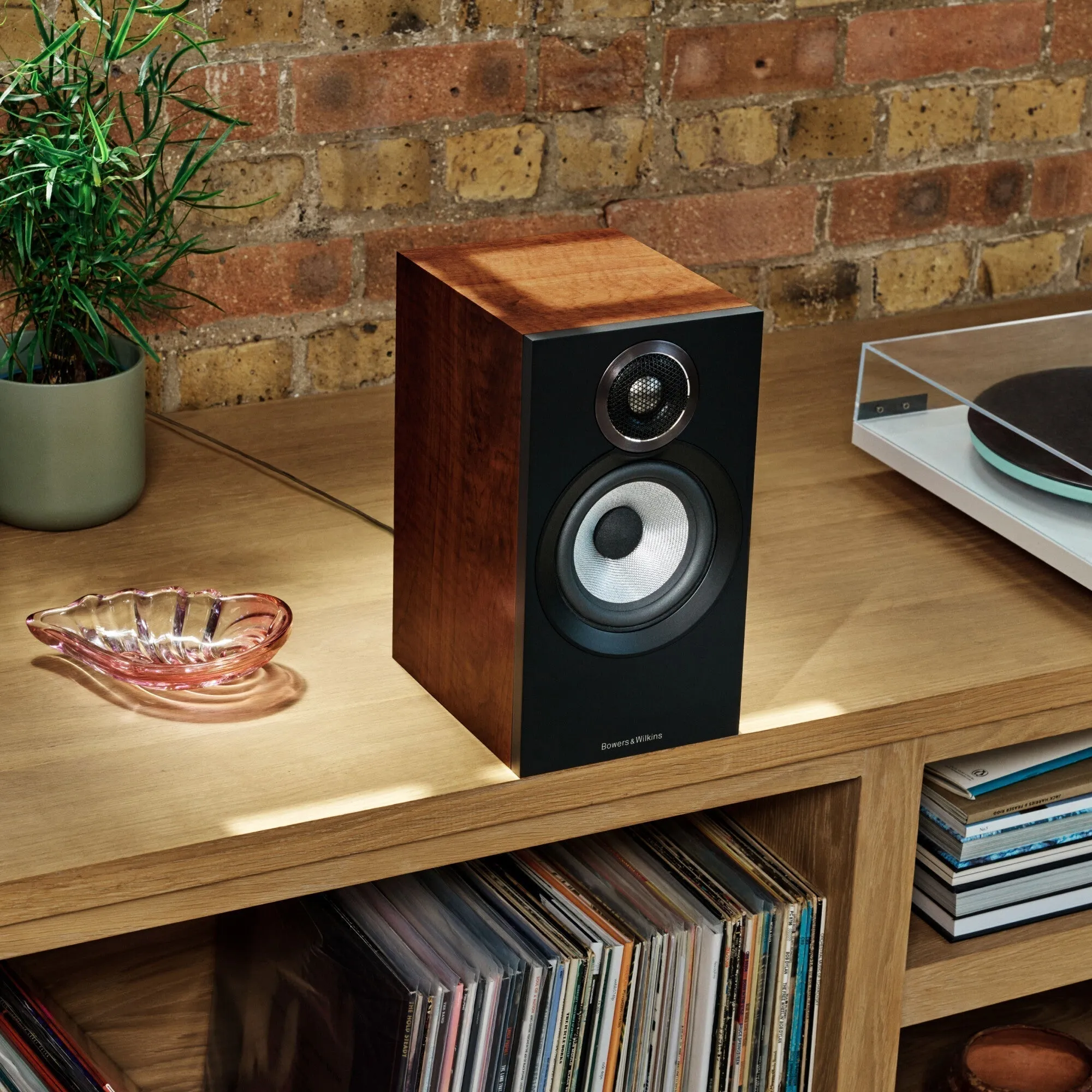 Bowers & Wilkins - 607 S3 - Bookshelf Speakers
