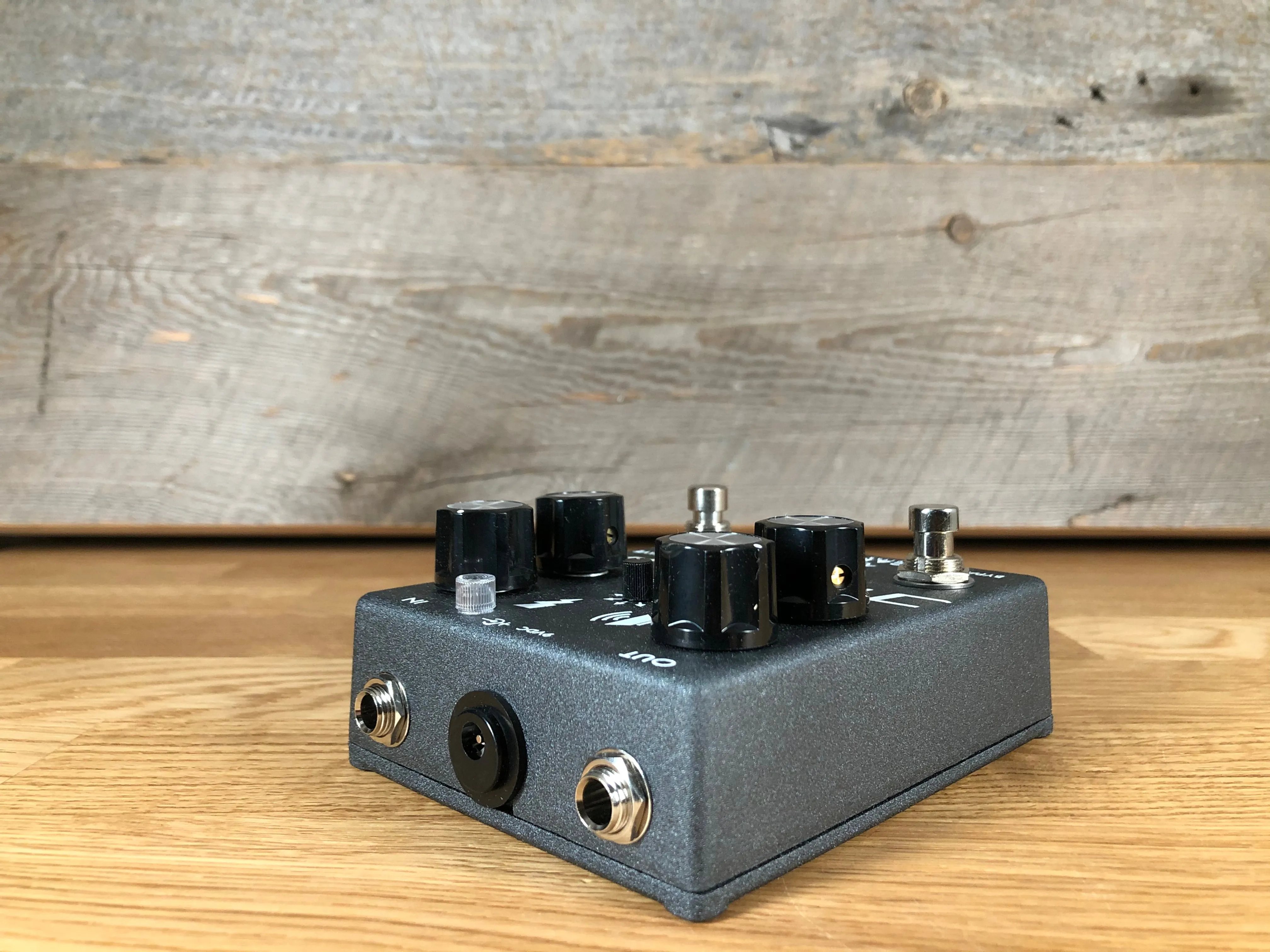 Caroline Shigeharu Fuzz / Octave