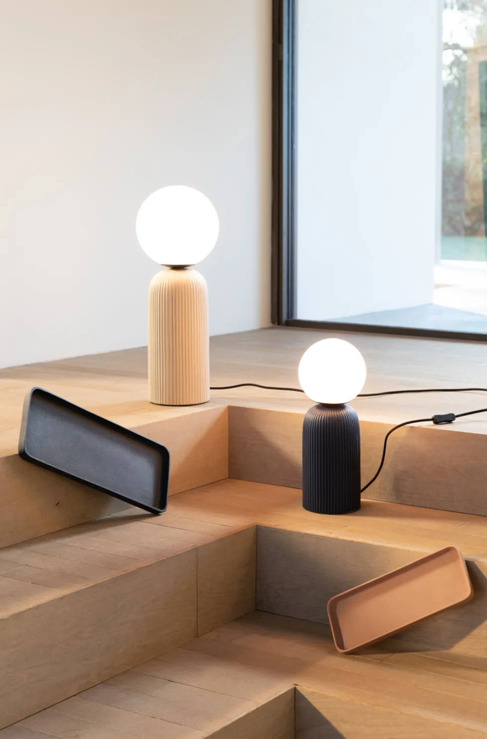 Dash Table Lamp