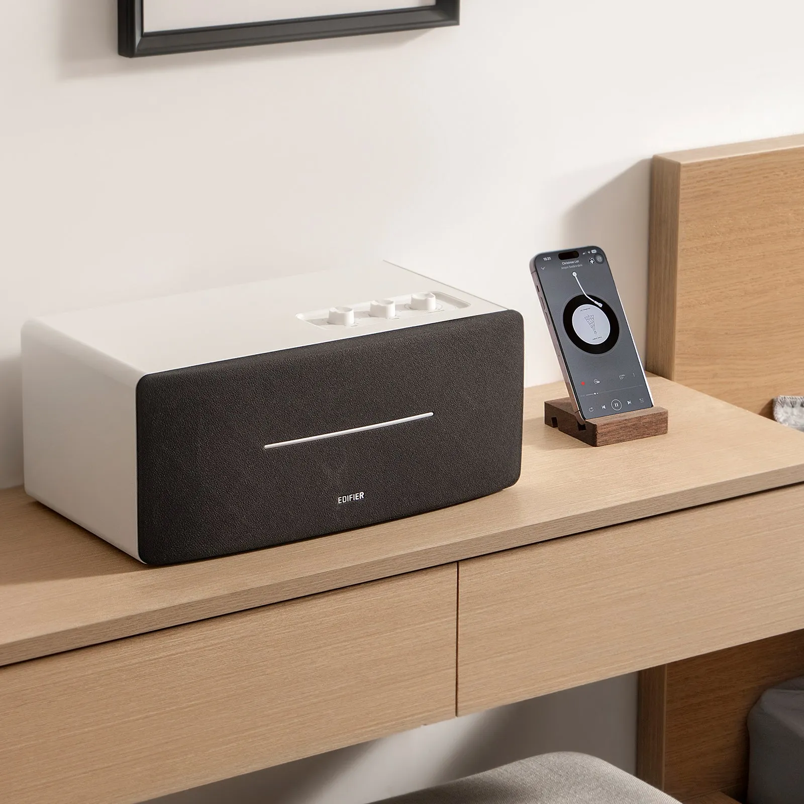 Edifier D12 Bookshelf Speaker Integrated Desktop Stereo Bluetooth Wireless Computer Speaker with Subwoofer Line Out (White)