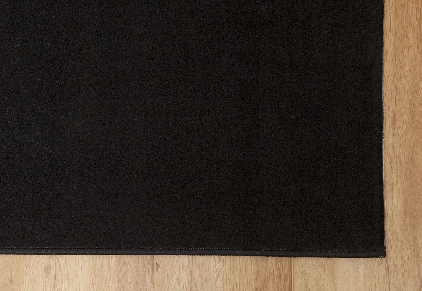 Flash Modern Rug with Arrow Pattern-Black & White