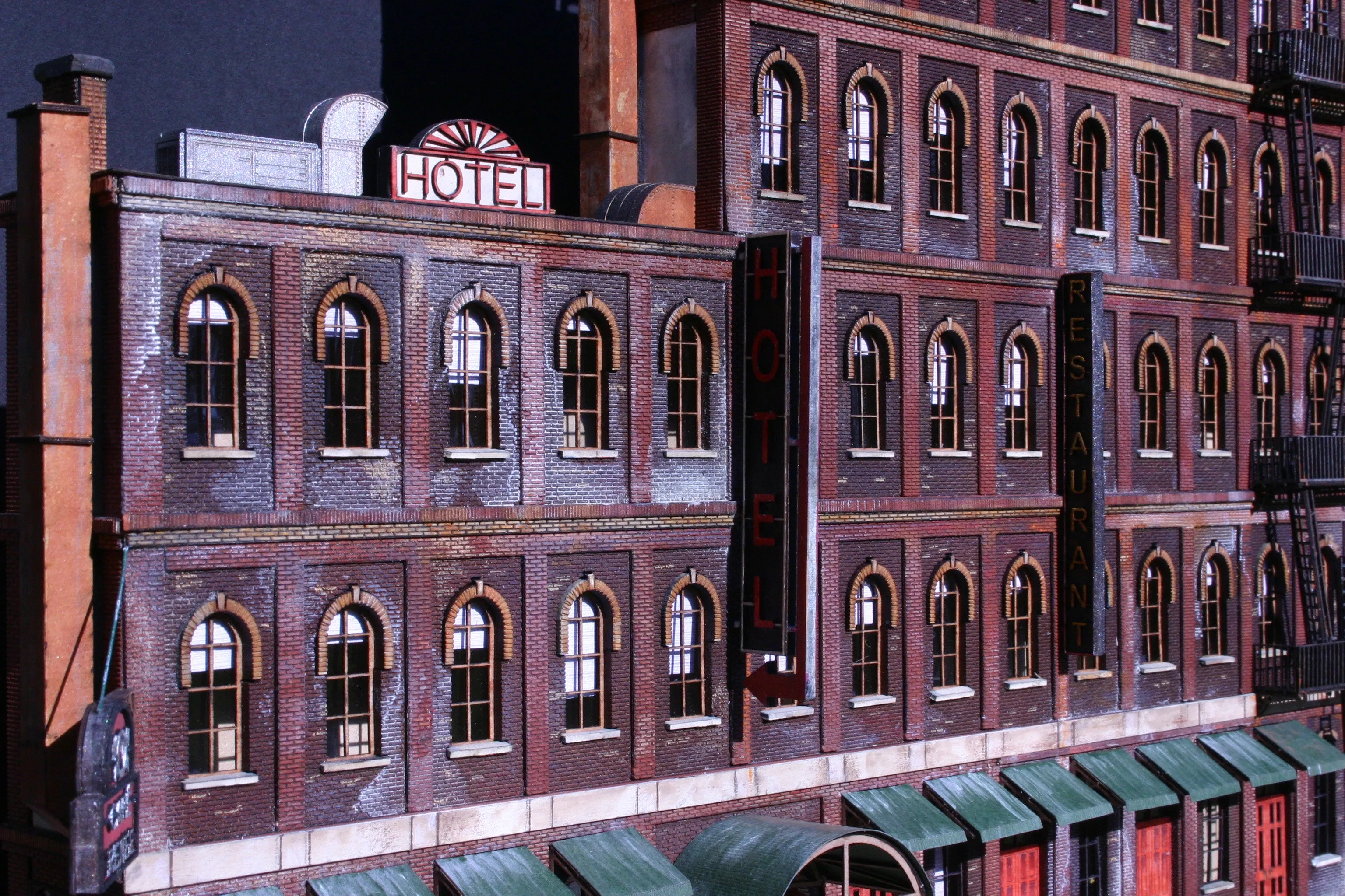 HO4160 Southside Hotel Kit
