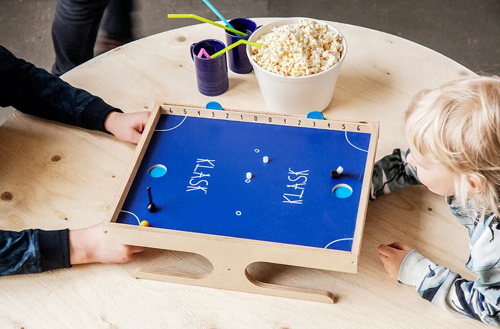 Klask - An Epic Magnetic Battle! Game