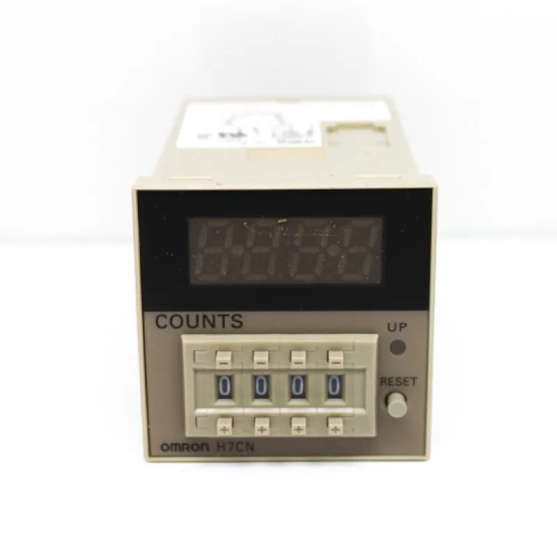 Omron 100 to 240VAC 4-Digit LED Digital Counter H7CN-XHNM AC100-240