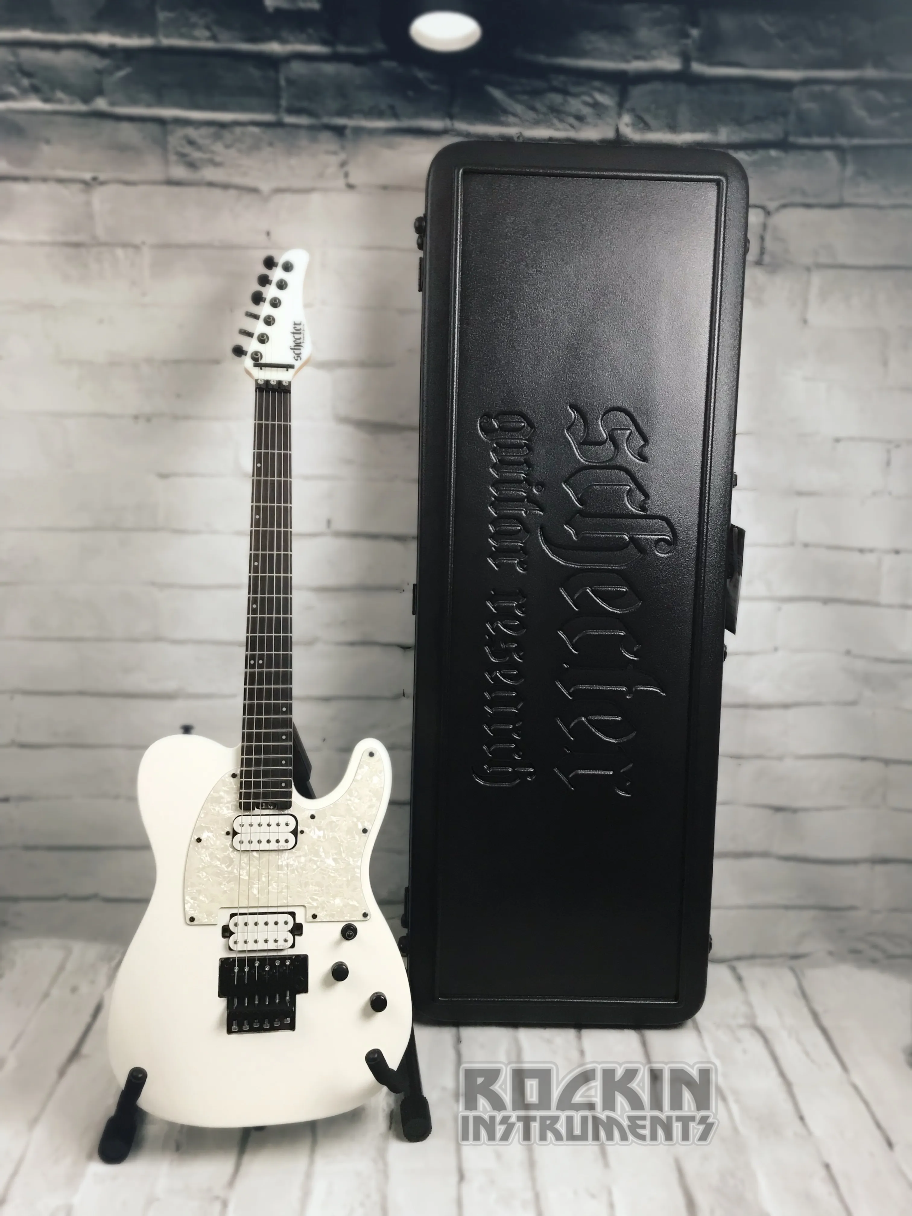 Schecter Sun Valley Super Shredder PT FR Electric Guitar Bundle With Schecter SGR-UNI Hardshell Case, Metallic White