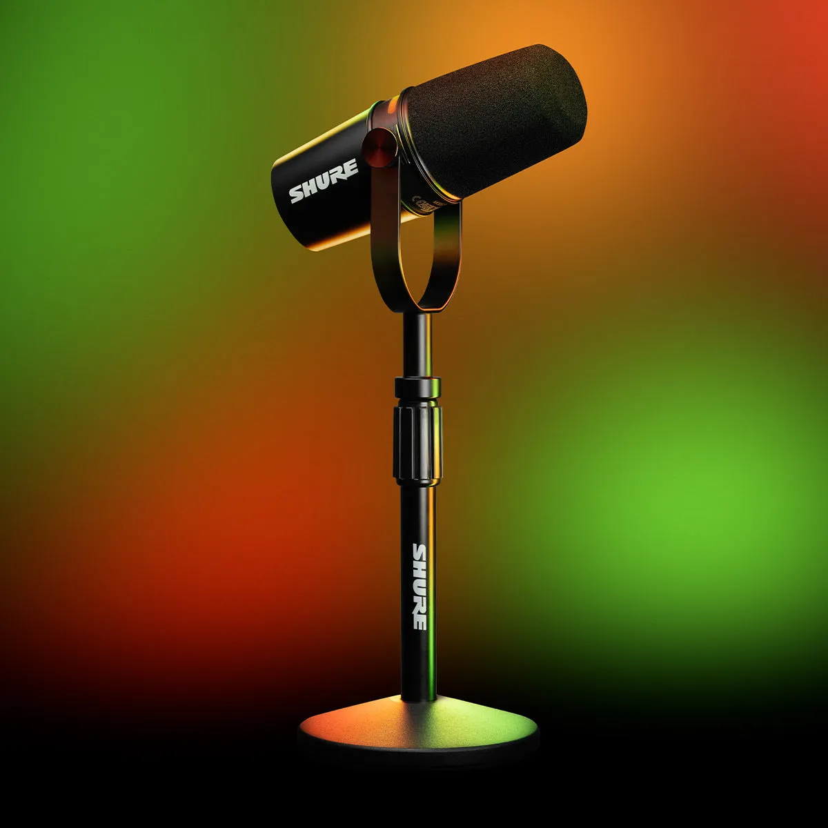 Shure MV7  Hybrid Output USB-C & XLR Podcast Microphone & Desktop Stand (Black)