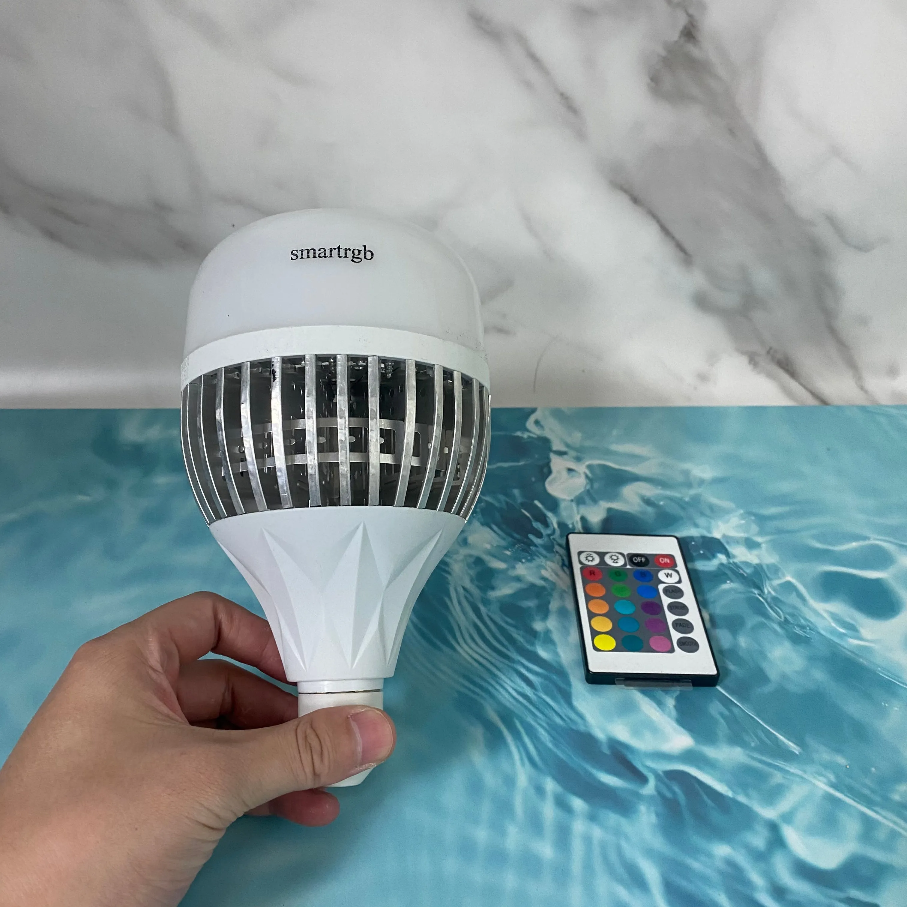 Smartrgb WiFi-Enabled Multicolor Smart LED Bulb