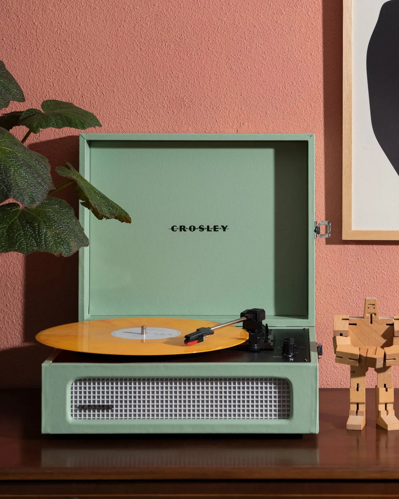 VOYAGER 2-WAY BLUETOOTH RECORD PLAYER | SAGE